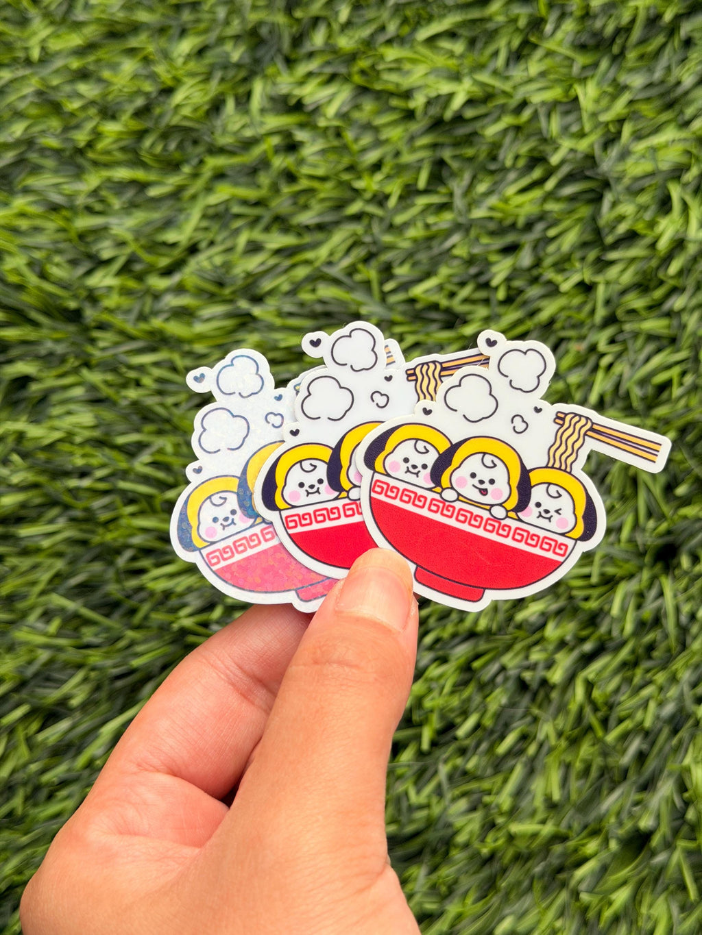 Kpop Ramen Sticker Pack | BT21-inspirierte Charaktere | 7 Stück gestanzte Vinyl-Aufkleber wasserfest