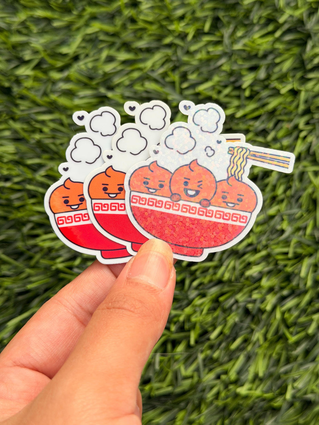 Kpop Ramen Sticker Pack | BT21-inspirierte Charaktere | 7 Stück gestanzte Vinyl-Aufkleber wasserfest