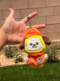 Llavero de peluche KPOP | Serie 2 Colección Naranja | Llavero lindo de personaje Kawaii, mini amuleto de peluche suave, regalo inspirado en BTS